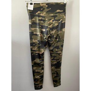 Nike Dri-Fit Yoga Pants Women's Medium Green Camo Stretch Pull On Activewear